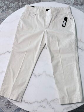 Da-sh Cream colored Pull-On Capri Pants   |  Size 12 NWT
